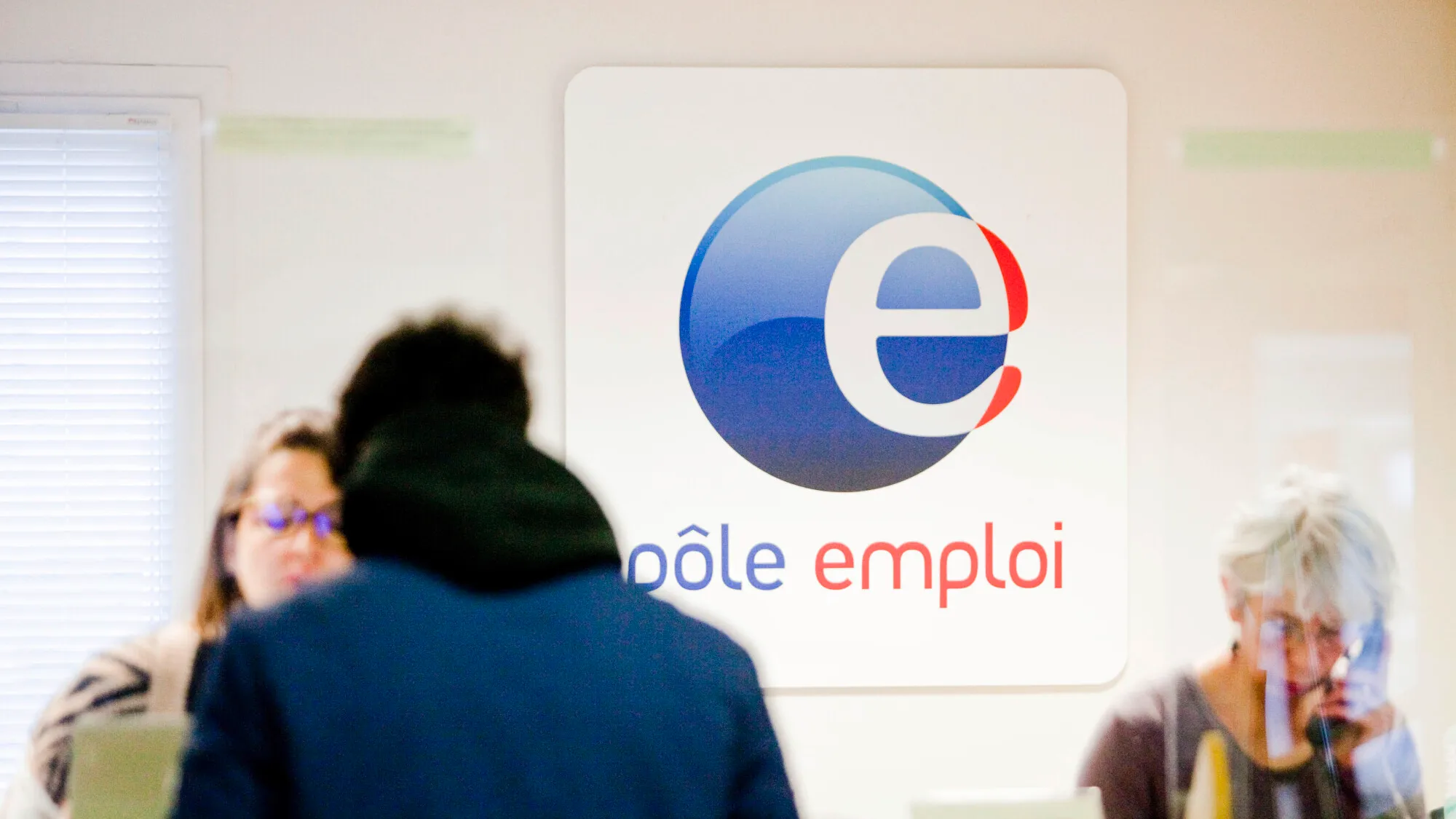 J'arrive à la fin de mon chômage, de quelles aides puis-je bénéficier?