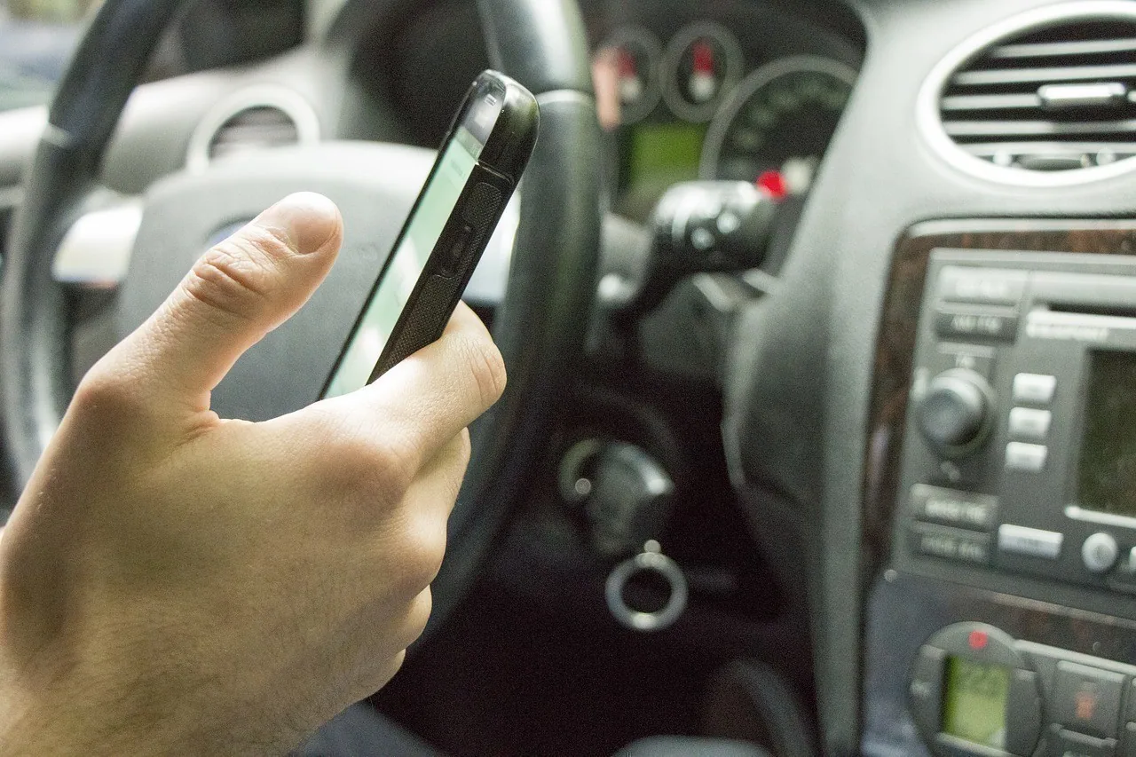 Pouvez vous utiliser votre téléphone portable comme GPS au volant ?