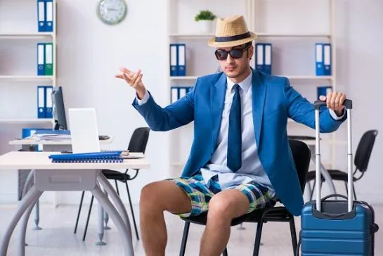 Puis-je être licencié si je refuse de changer ma tenue de travail?
