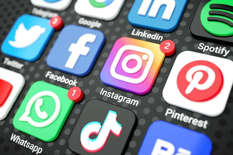 Que risquez-vous à signaler des contenus de façon abusive ?