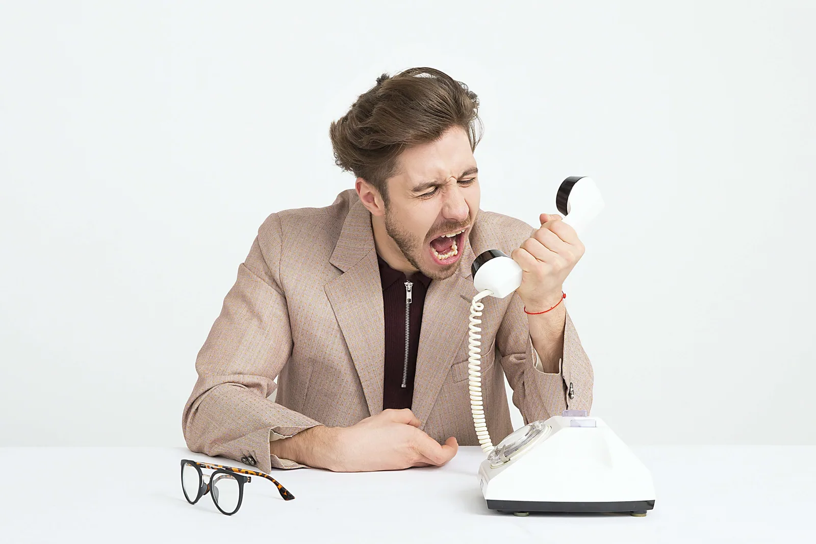 Peut-on démissionner par téléphone ?